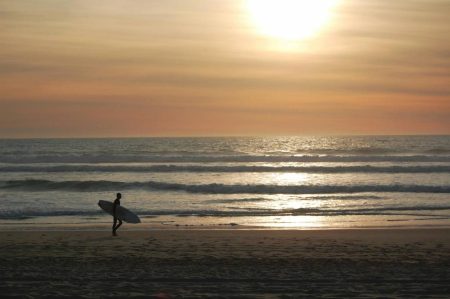 Rencontres et amitiés : les histoires inoubliables de vacances pour célibataires